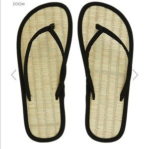 Classic black sea grass flip flops